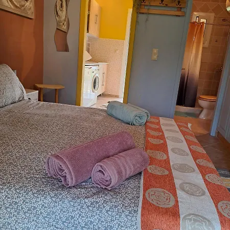 Pensiune Delilah's Place Roda (Corfu)